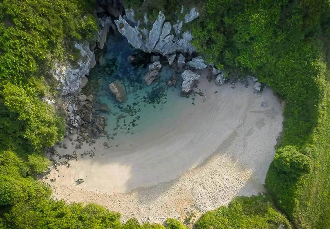 La Cueva De Villahormes 외부 사진